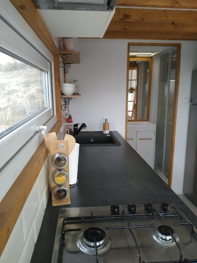 Tiny House Cluj With Jacuzzi Villa Sinnicoara ภายนอก รูปภาพ